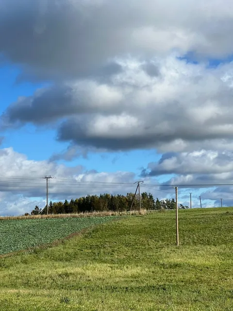 13,2 ha zeme Rēzeknes novadā — sadarbībai saules enerģijas projektā